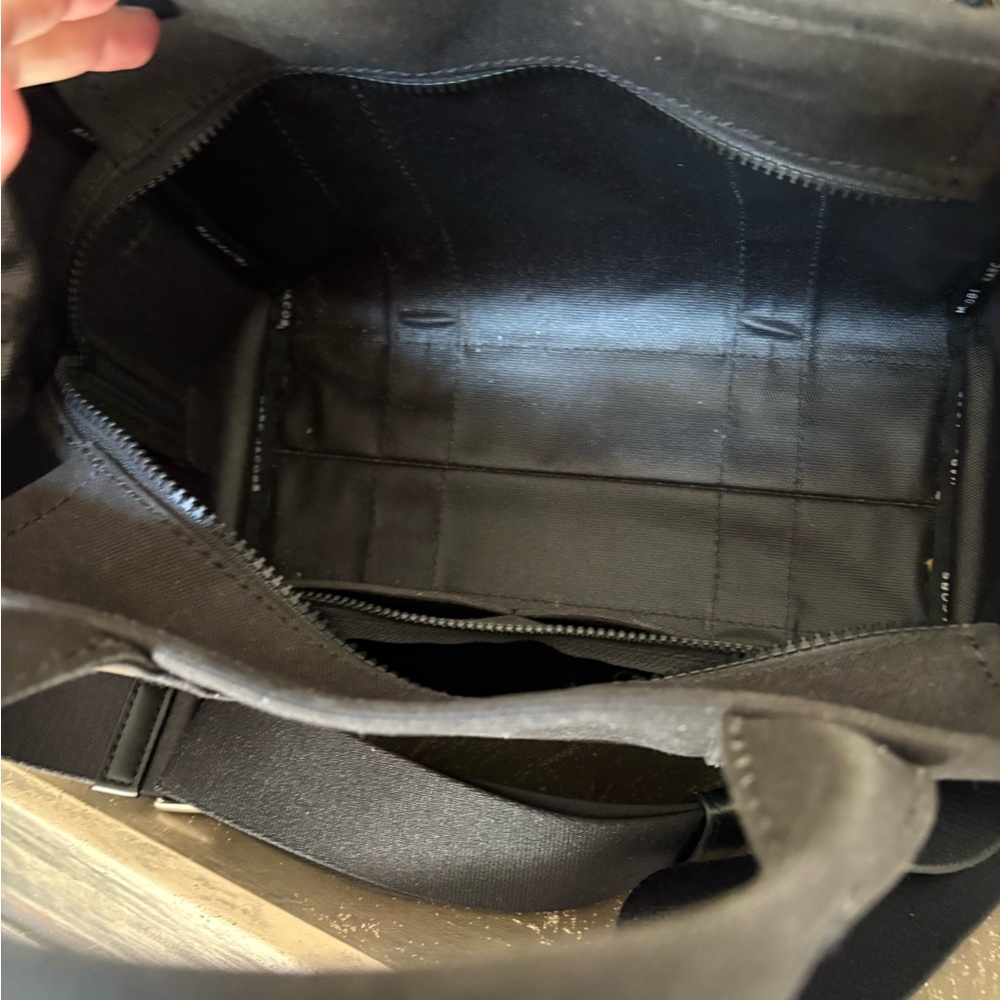 Marc Jacobs Black Crossbody Tote Bag - Picture 5 of 7